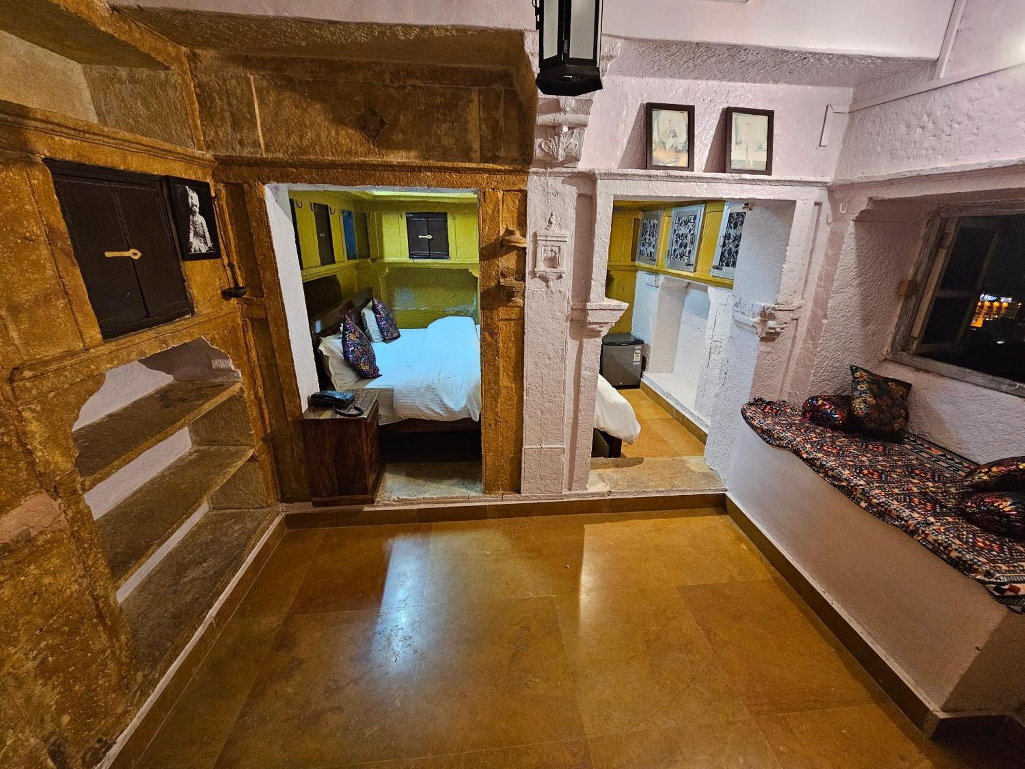 Desert Haveli Guest House ไจซัลเมอร์ ห้อง รูปภาพ
