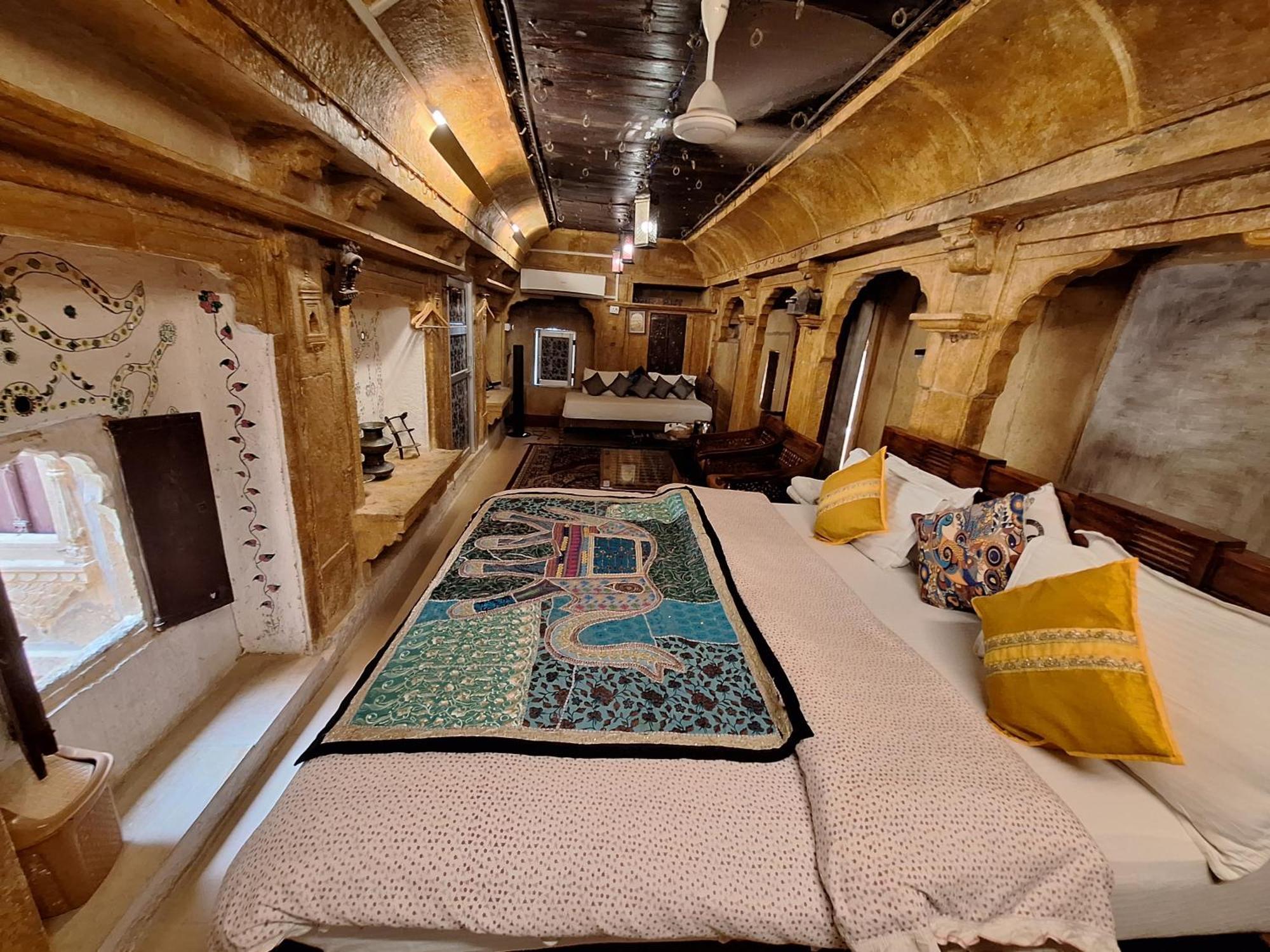 Desert Haveli Guest House ไจซัลเมอร์ ห้อง รูปภาพ