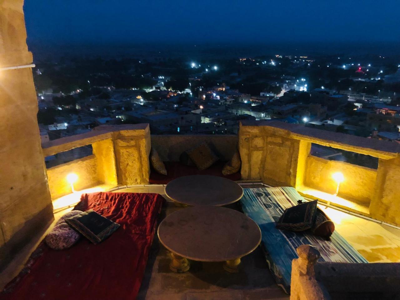 Desert Haveli Guest House ไจซัลเมอร์ ภายนอก รูปภาพ