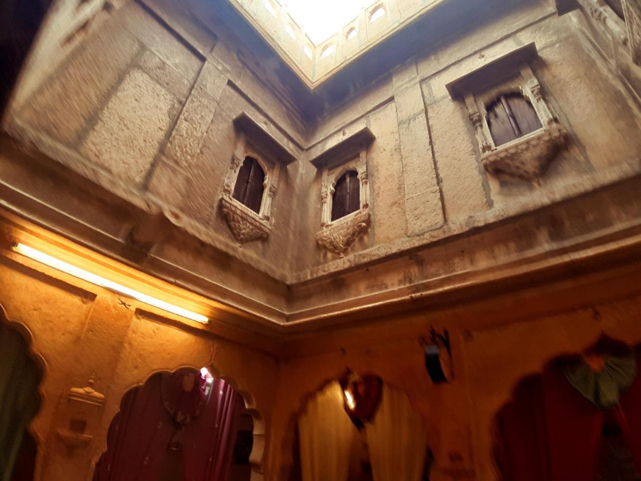 Desert Haveli Guest House ไจซัลเมอร์ ภายนอก รูปภาพ