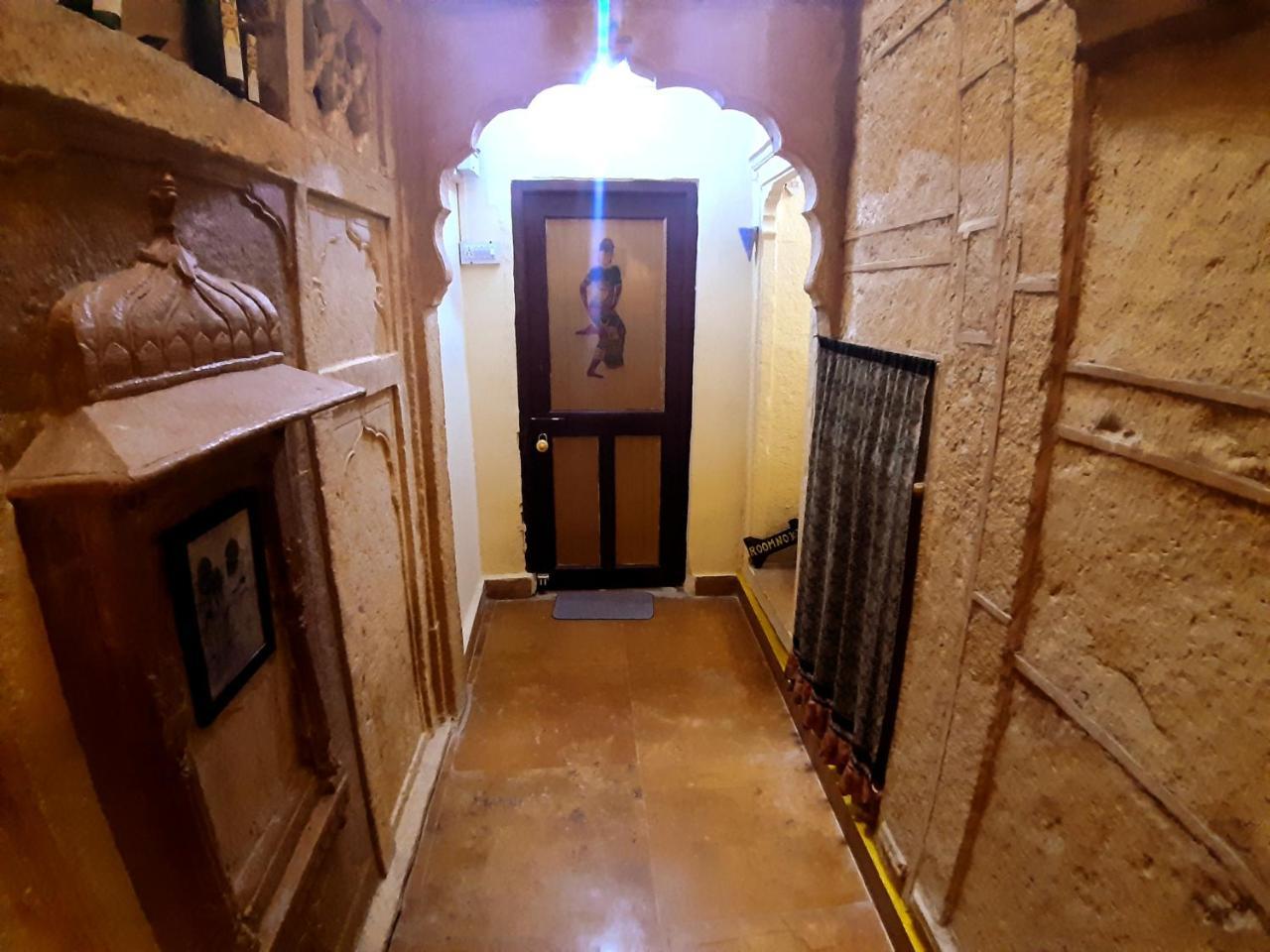 Desert Haveli Guest House ไจซัลเมอร์ ภายนอก รูปภาพ