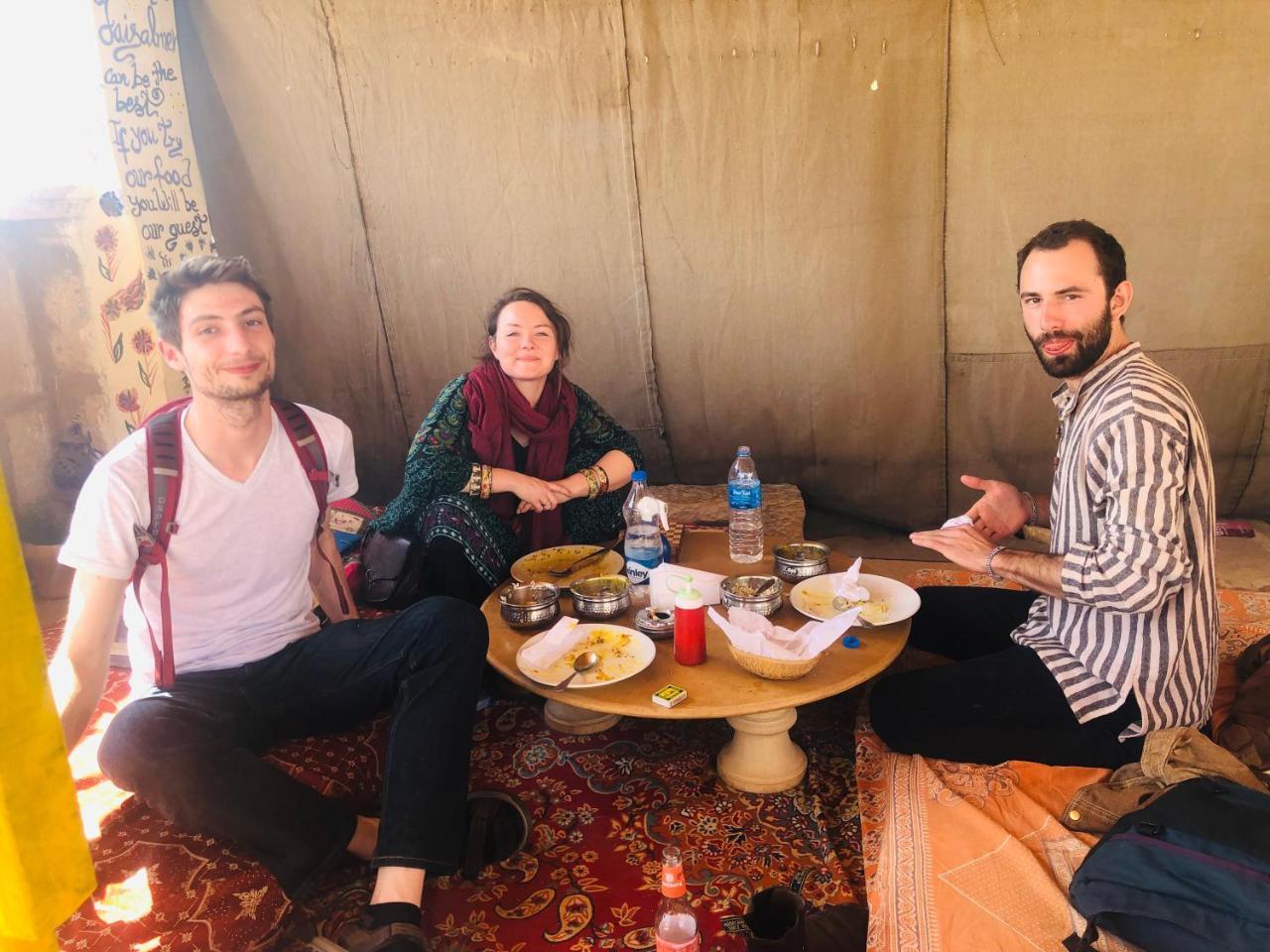 Desert Haveli Guest House ไจซัลเมอร์ ภายนอก รูปภาพ