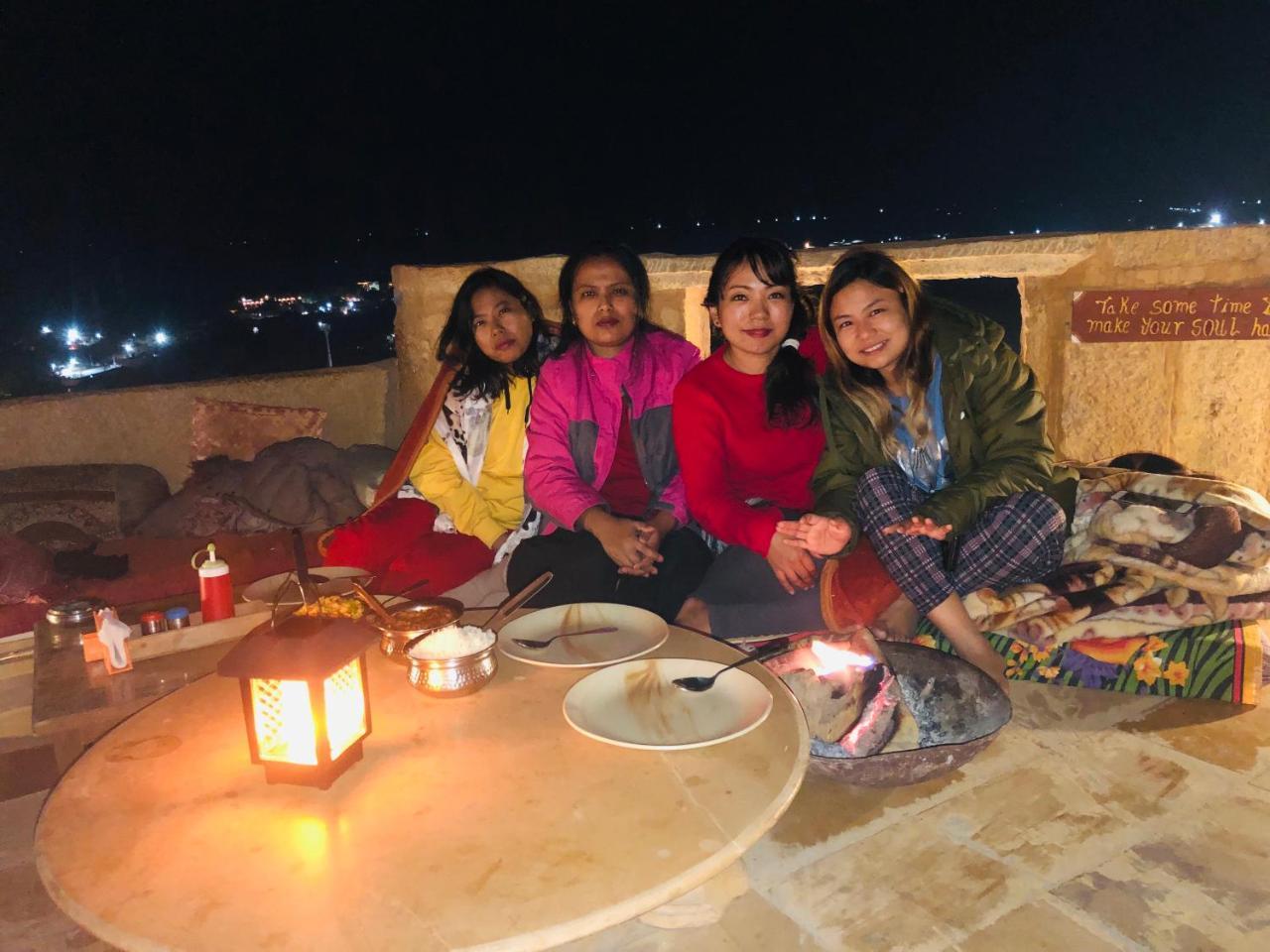 Desert Haveli Guest House ไจซัลเมอร์ ภายนอก รูปภาพ