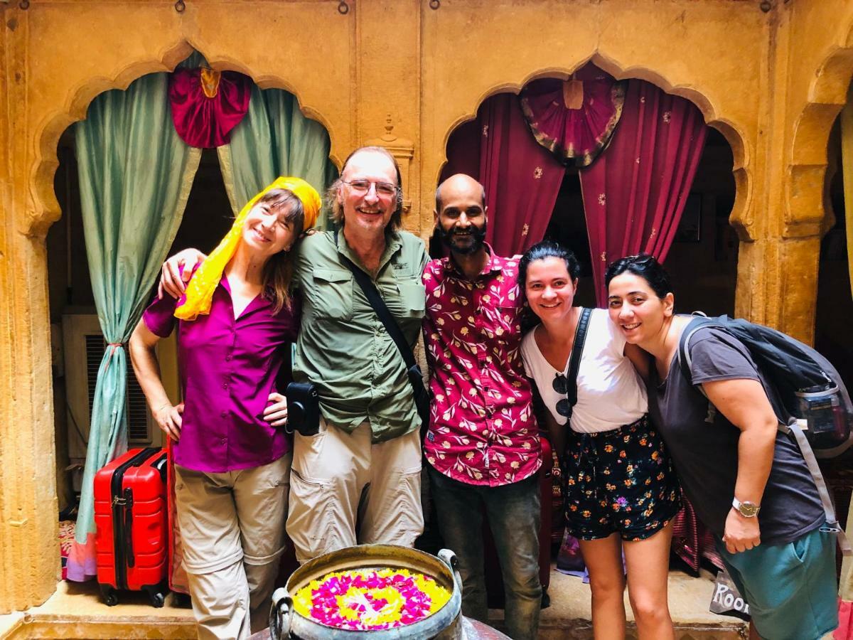 Desert Haveli Guest House ไจซัลเมอร์ ภายนอก รูปภาพ
