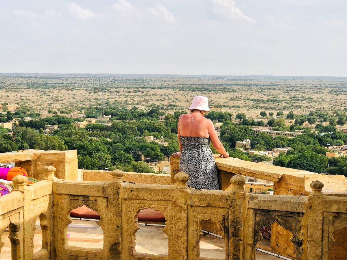 Desert Haveli Guest House ไจซัลเมอร์ ภายนอก รูปภาพ