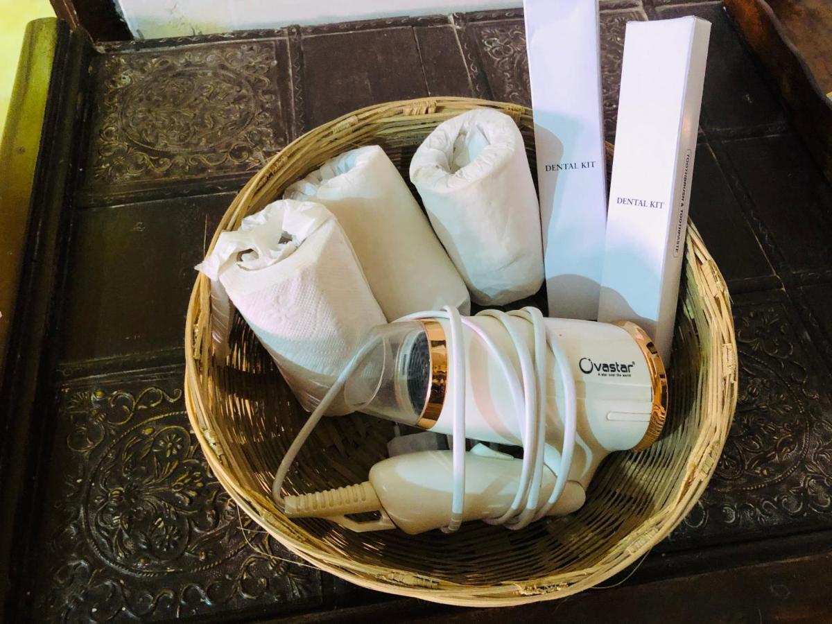 Desert Haveli Guest House ไจซัลเมอร์ ภายนอก รูปภาพ